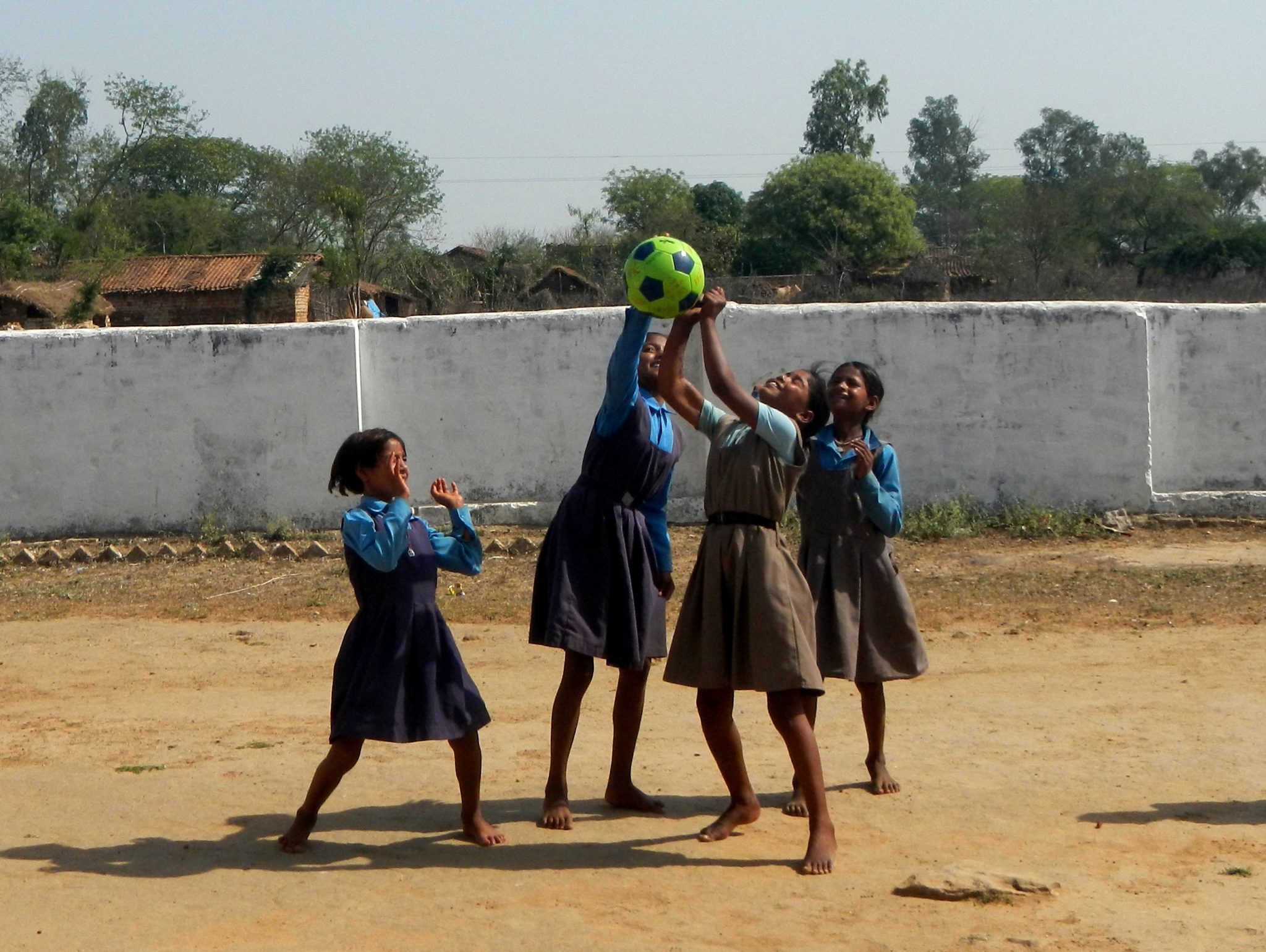 enfant bargarh ballon